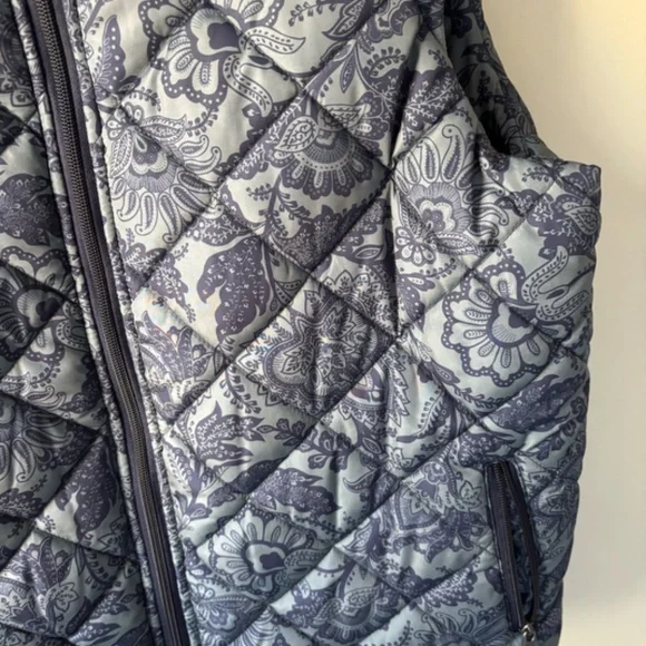 Vera Bradley Nylon Puffer Vest Fleece Lined Women's Size 2XL Grey Navy Floral - Picture 4 of 5